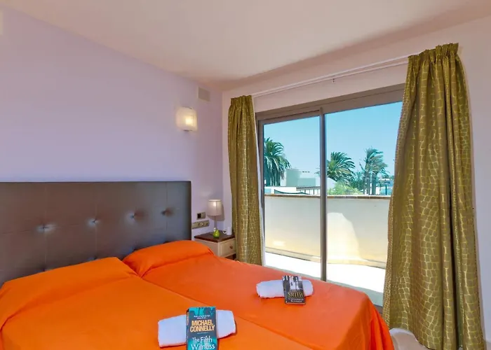 Nanda By 科拉雷侯